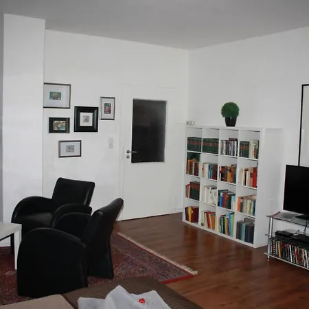 Gemuetliche In Mit Garten By Interhome شقة فيرنغروده