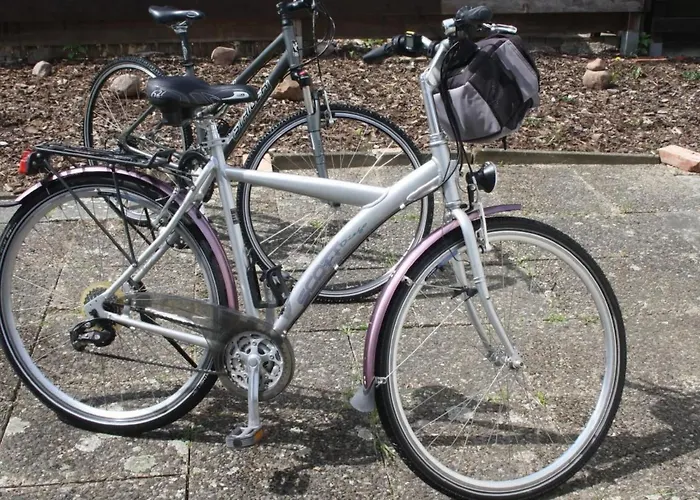 Gemuetliche In Mit Garten By Interhome דירה