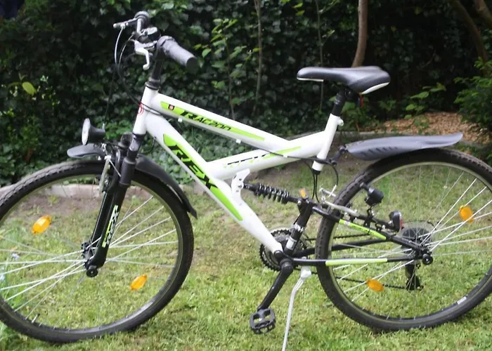 Gemuetliche In Mit Garten By Interhome דירה